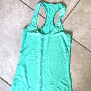 Lululemon Cool Racerback - Size 6